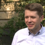 Kantory internetowe coraz popularniejsze. W wakacje w ten sposób przewalutowano blisko 5,4 mld zł