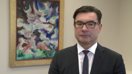 Synektik: Rynek urządzeń medycznych jest perspektywiczny. W br. wzrost wydatków na ochronę zdrowia będzie ponaddwukrotnie wyższy niż PKB INWESTOR, - Według spółki Synektik, która 14 października zadebiutowała na rynku regulowanym GPW, rynek ochrony zdrowia jest stabilny i perspektywiczny. Wydatki na usługi i produkty od kilku lat rosną średnio dwa razy szybciej niż PKB. W br. na ochronę zdrowia Narodowy Fundusz Zdrowia wyda ponad 66 mld zł, w przyszłym – 67,6 mld zł. Do wydatków państwa w tym zakresie dochodzą środki przeznaczane przez pacjentów w ramach prywatnej opieki medycznej.