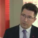 Duża konkurencja na rynku okien dachowych wymusiła na producentach niskie ceny i duże inwestycje