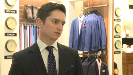 Lancerto uruchomi w tym roku sklep internetowy i 10 nowych salonów INWESTOR, Lancerto, moda męska, odzież, handel - Lancerto, polska marka odzieżowa specjalizująca się w modzie męskiej, jeszcze w tym roku uruchomi sklep internetowy. Spółka zamierza także zmodernizować i uruchomić 10 salonów, głównie w największych miastach. Nie planuje jednak na razie ekspansji zagranicznej ani uruchamiania sklepów franczyzowych.