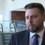 Analizy Online: Fundusze akcji polskich uniwersalnych oraz małych i średnich spółek dają największą szansę na zyski dla inwestorów indywidualnych