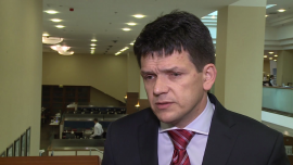 Coraz lepsze perspektywy przed LNG w Polsce. Rośnie jego znaczenie w transporcie BIZNES, LNG, Polskie LNG, gaz ziemny, terminal LNG w Świnoujściu, Tadeusz Tański - Dobre perspektywy rozwoju rynku skroplonego gazu ziemnego. Sprzyja mu nie tylko rosnąca konsumpcja błękitnego surowca w Polsce, lecz także coraz większe wykorzystanie LNG jako paliwa w transporcie drogowym i morskim. Dużą rolę w pobudzaniu tego rynku będzie mieć terminal w Świnoujściu.