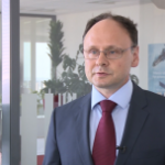 Brakuje 50 tys. specjalistów z branży IT. Deficyt co roku powiększa się o kolejne 3-5 proc.