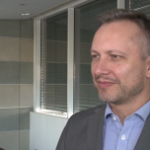 P. Szewczyk (APS Energia): Polski przemysł rozwija się bardzo dobrze, ale myślimy też o zagranicznych przejęciach