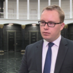 Po wyborach rynki giełdowe czeka stopniowa stabilizacja, a następnie powrót do wzrostów. W powyborczy poniedziałek indeksy raczej pójdą w górę