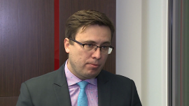 J. Borowski (Crédit Agricole): Obniżka stóp możliwa w marcu INWESTOR, Rada Polityki Pieniężnej, stopy procentowe, Jakub Borowski - Rada Polityki Pieniężnej przez najbliższe miesiące nie powinna zmieniać stóp procentowych, a podwyżki nie są spodziewane wcześniej niż pod koniec przyszłego roku. Prezes Marek Belka zapowiadał kilkukrotnie, że cykl obniżek został zakończony. Jednak zdaniem Jakuba Borowskiego, głównego ekonomisty Crédit Agricole i wykładowcy SGH, nie należy wykluczać obniżki stóp w przyszłym roku.