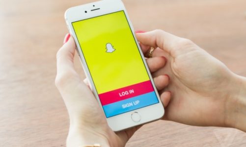 Snapchat w oczekiwaniu na debiut giełdowy