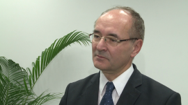 W najbliższych tygodniach polski złoty powinien tracić do euro i dolara