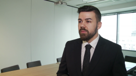 Rosnąca niechęć do podejmowania ryzyka wspiera notowania złota. Cena kruszcu jest obecnie najwyższa od 12 miesięcy