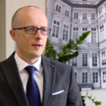 Do końca roku indeksy na GPW mogą wzrosnąć o 5–10 proc. Atrakcyjne okazują się inwestycje w akcje deweloperów mieszkaniowych