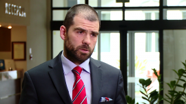 Nowy szef Kopexu liczy na fuzję z Famurem. Połączone firmy mogłyby zawojować światowy rynek INWESTOR, górnictwo, maszyny górnicze, ceny węgla, fuzja, Famur, TDJ, zwolnienia grupowe, restrukturyzacja, inwestor strategiczny - Producent maszyn górniczych po zmianie szefostwa stawia sobie dwa priorytety: restrukturyzację grupy oraz znalezienie inwestora strategicznego. W tej ostatniej kwestii liczy na połączenie z Famurem i stworzenie silnego podmiotu zdolnego konkurować na rynkach międzynarodowych. Zwłaszcza że dotychczasowi liderzy popadli w inercję, a na plecach czuć oddech chińskich młodych wilków.