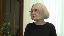 Prof. G. Ancyparowicz: RPP na razie wstrzymuje się ze zmianami stóp. Będzie reagować elastycznie INWESTOR, RPP, inflacja: deflacja: inflacja HICP, inflacja bazowa, PKB, stopy procentowe - Od marca 2015 roku stopy procentowe pozostają na najniższym w historii poziomie. Wymiana większości składu Rady Polityki Pieniężnej nie zmieniła na razie polityki tego gremium. Zdaniem prof. Grażyny Ancyparowicz, członkini RPP, inflacja powróci na rynek najpóźniej w przyszłym roku, więc dokonana obecnie obniżka stóp, która zadziałałaby mniej więcej w tym samym czasie, byłaby niewskazana.