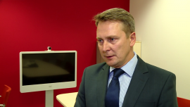 Fitch Polska: rynek obligacji korporacyjnych w Polsce będzie rósł dynamicznie INWESTOR, obligacje korporacyjne, stopy procentowe, aktywa banków, depozyty bankowe, lokaty - Po II kwartale roku wartość polskiego rynku papierów nieskarbowych sięgnęła niemal 154 mld zł. Najmocniej w II kwartale wrosła wartość obligacji firm, banków i wreszcie samorządów. Według Fitch Polska wiele czynników powoduje, że rynek tych instrumentów nadal będzie rósł w szybkim tempie.