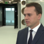 Opóźniają się kluczowe przetargi infrastrukturalne. Przed branżą budowlaną kilkanaście miesięcy spowolnienia