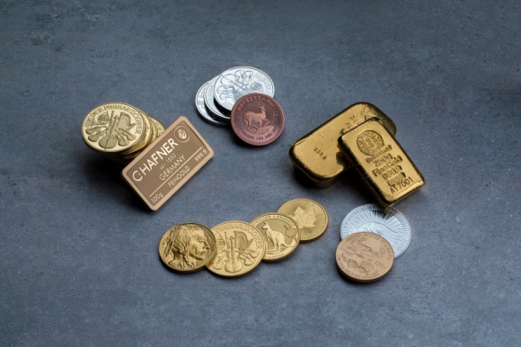 Cena złota po raz pierwszy w historii powyżej 2 000 USD