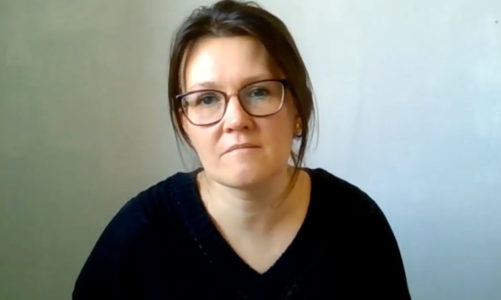 Uczniowie i nauczyciele coraz lepiej radzą sobie z nauką zdalną. Cyfrowe kompetencje i budowanie relacji pozostają dużym wyzwaniem, zwłaszcza w klasach 1–3